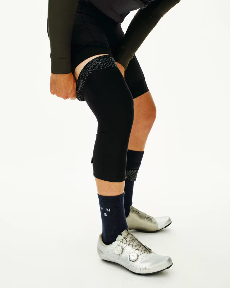 Logo Leg UV Protector - Black